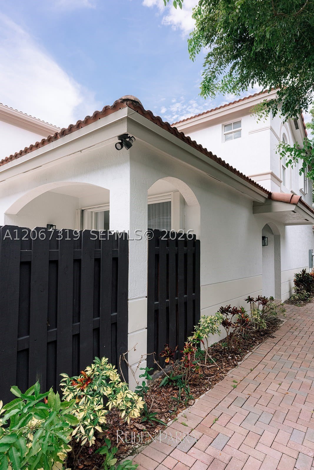 8167 NW 108th Ct – photo 3