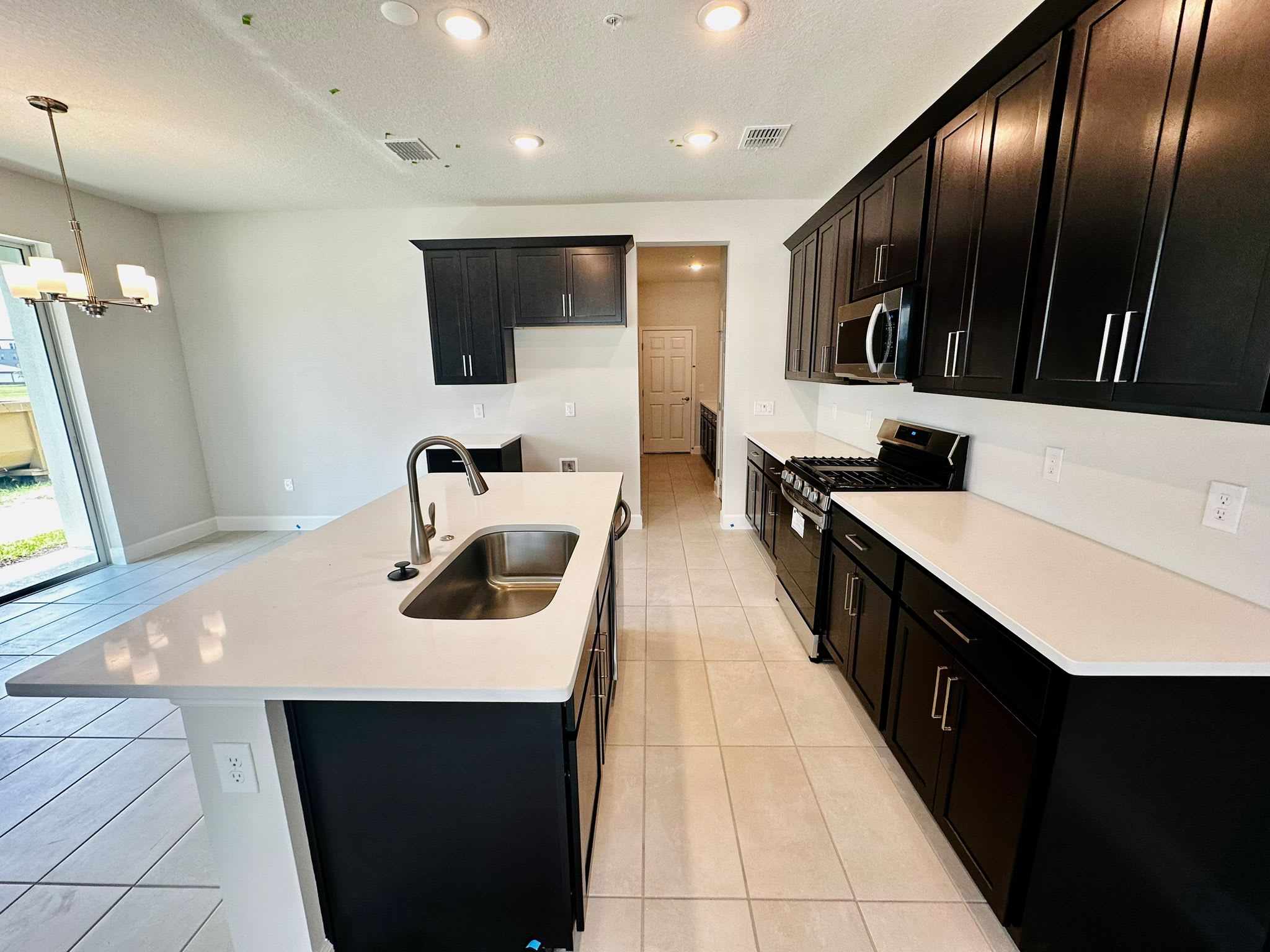 439 Scotsman Place – photo 4