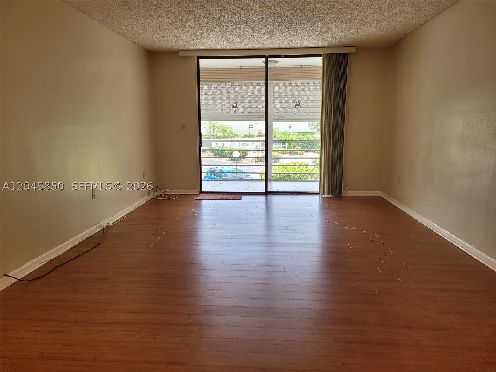 1800 N Lauderdale Ave – photo 1