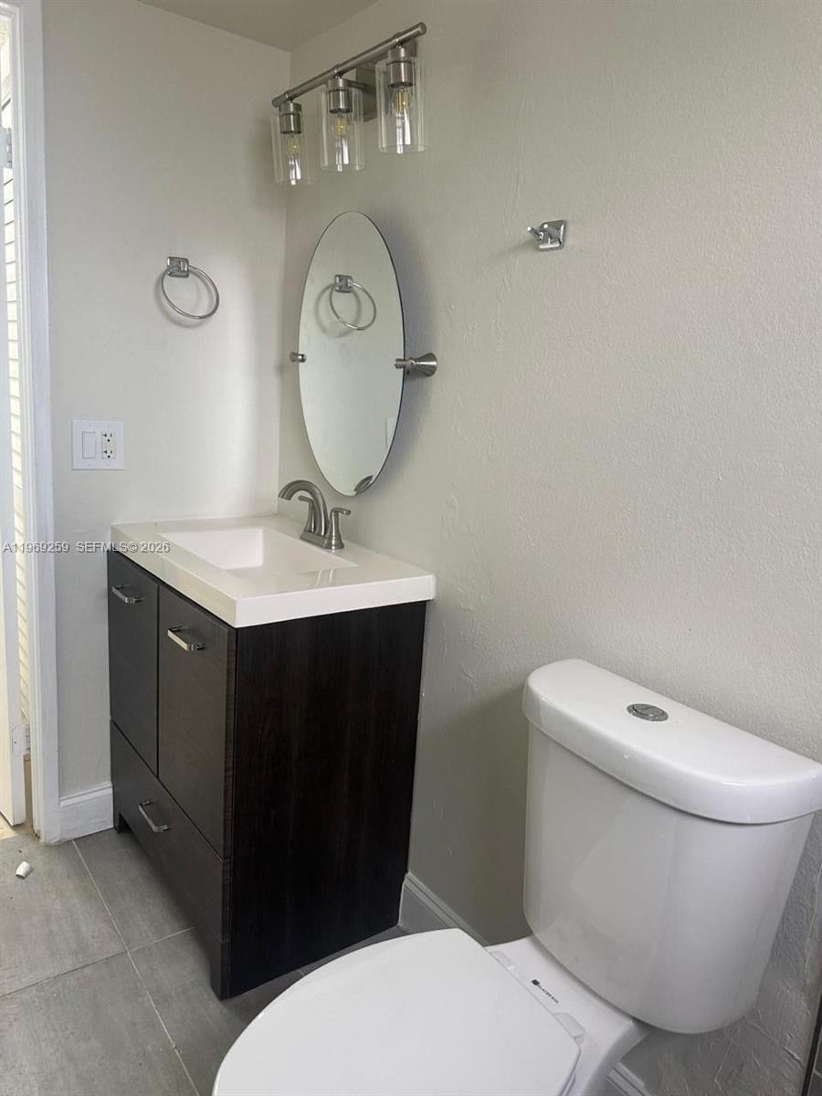 1463 Lake Crystal Drive – photo 5