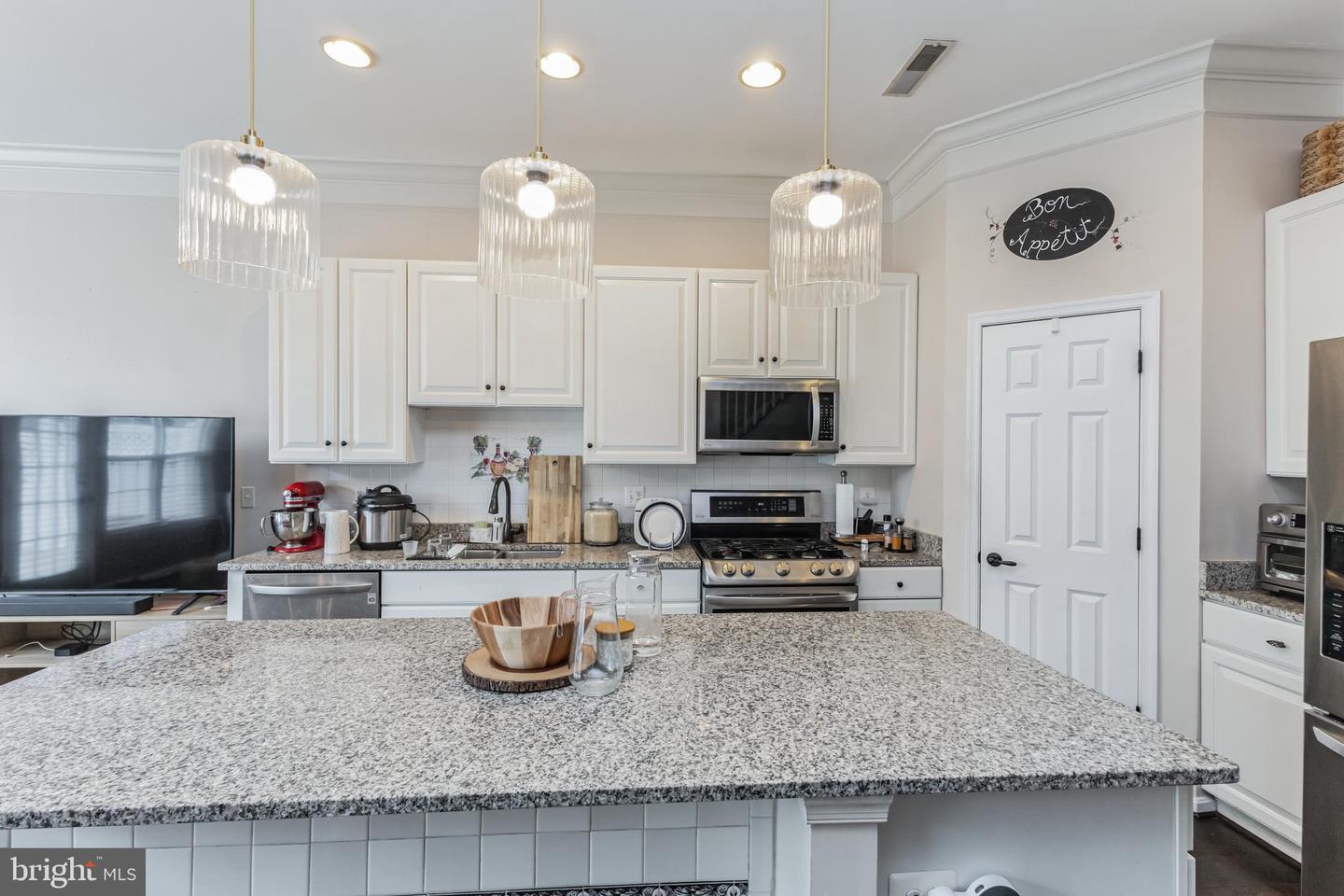 42753 Stadler Ln – photo 4