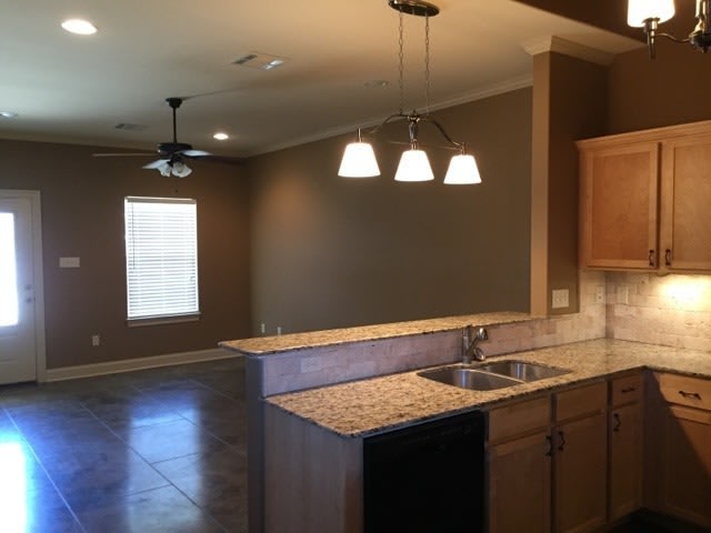 3 BDRM TOWNHOUSE IN BROUSSARD – photo 3
