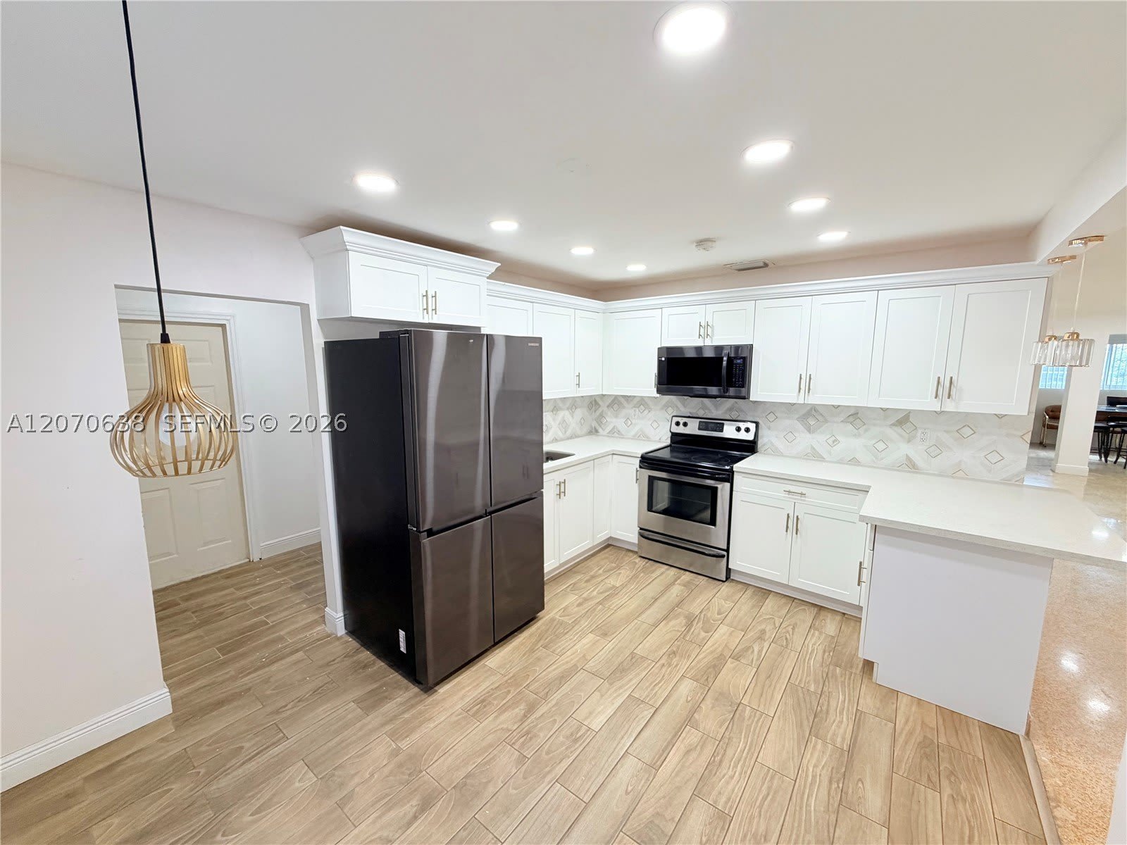 18711 NW 24th Ave – photo 3