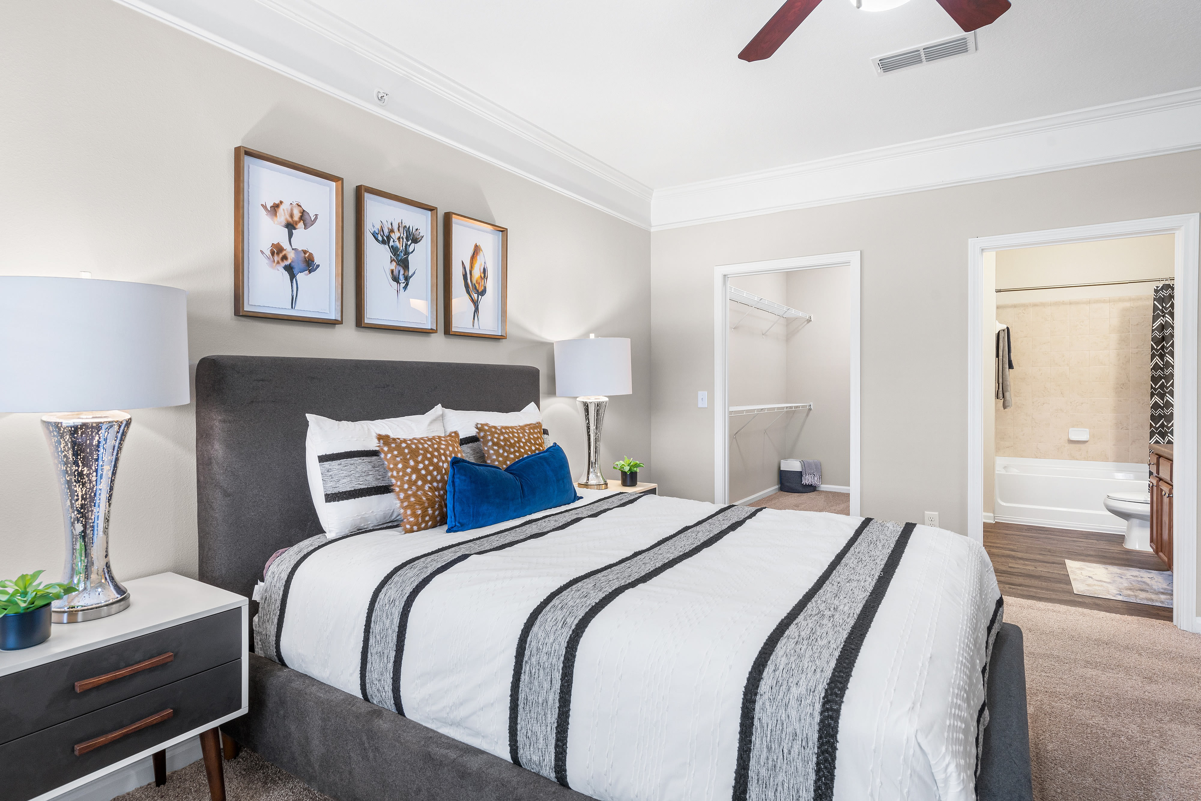 Villas at Houston Levee East Apartments – photo 5