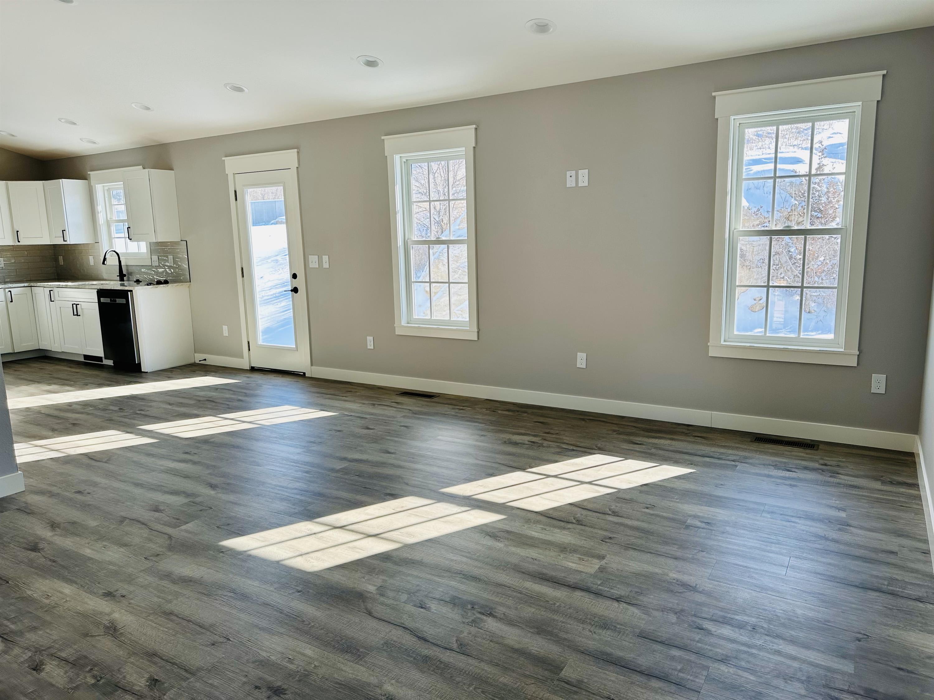 2607 W St Patrick St – photo 4