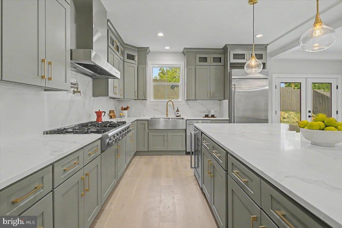 2902 VISTA Street NE – photo 4