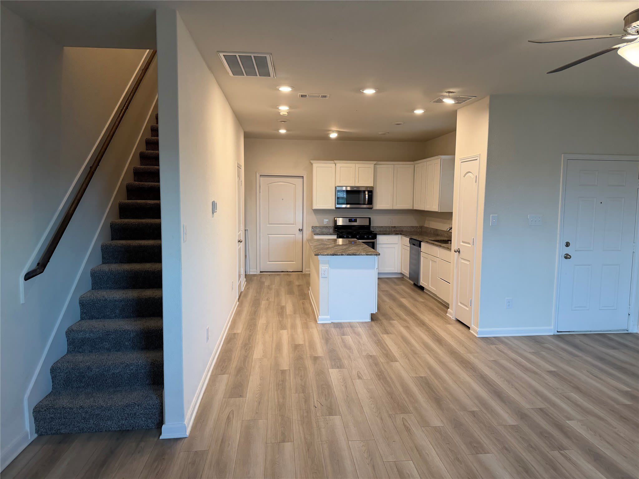 327 Stone Court – photo 3