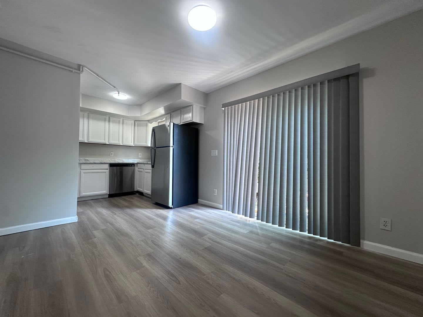 211 South Main Street Apartments – photo 2