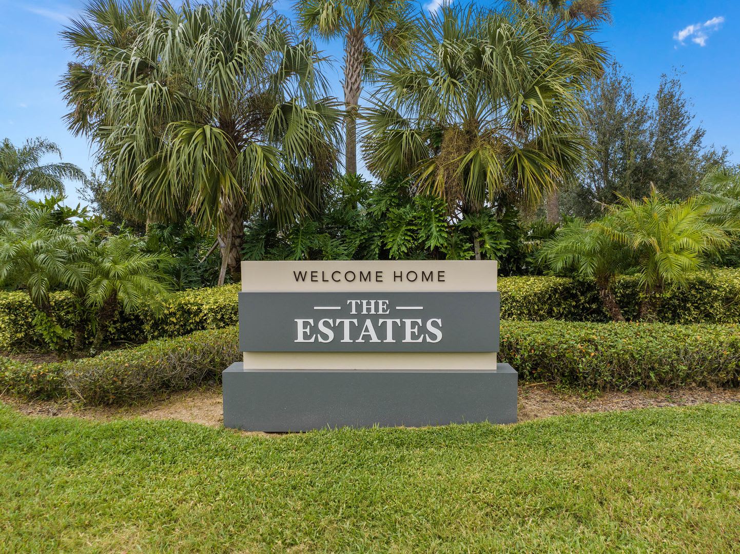 Large Beautiful Legacy Park Villa: 5BR, Pool & Near Disney – photo 2