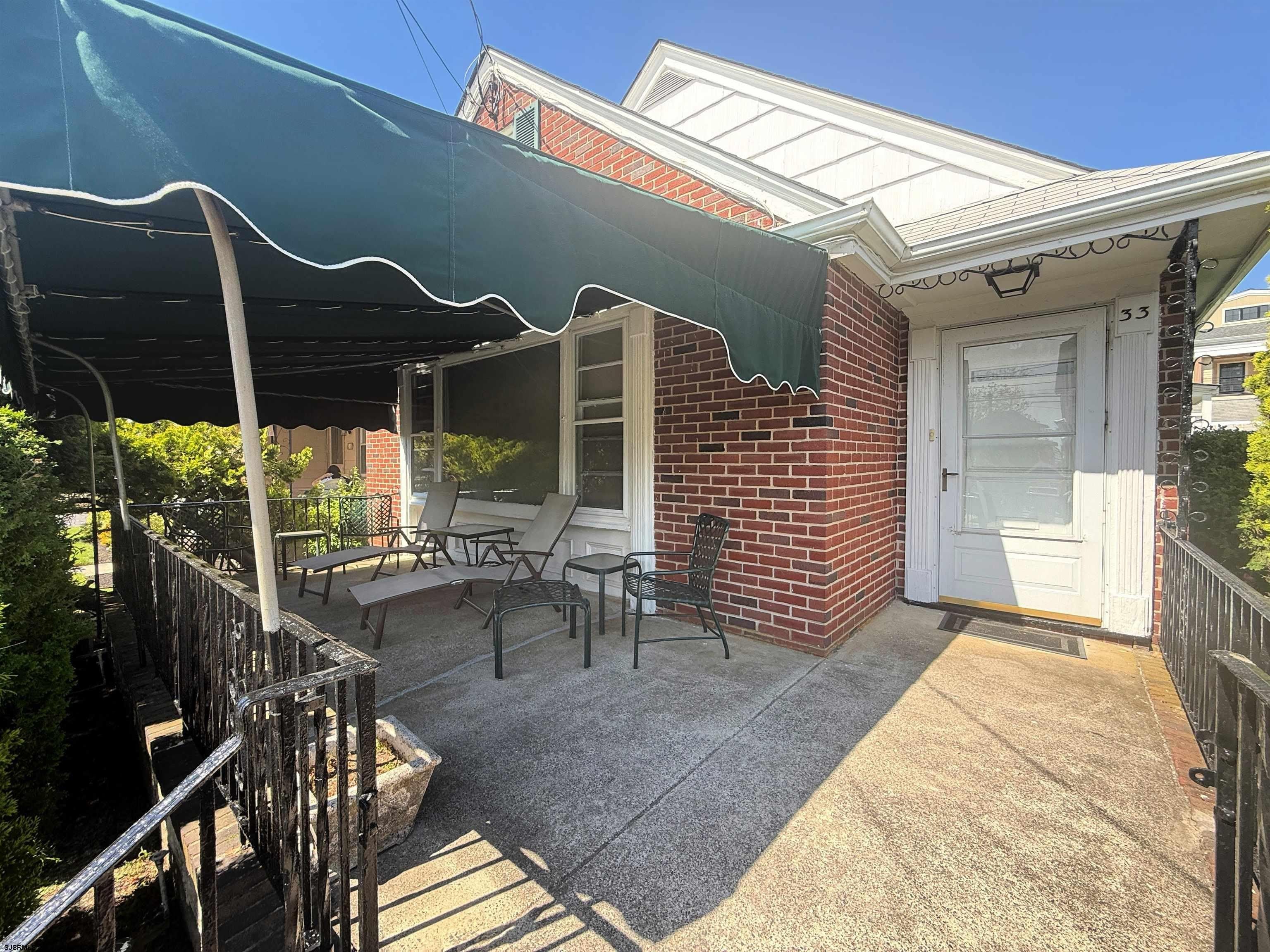 33 N Gladstone Ave – photo 2
