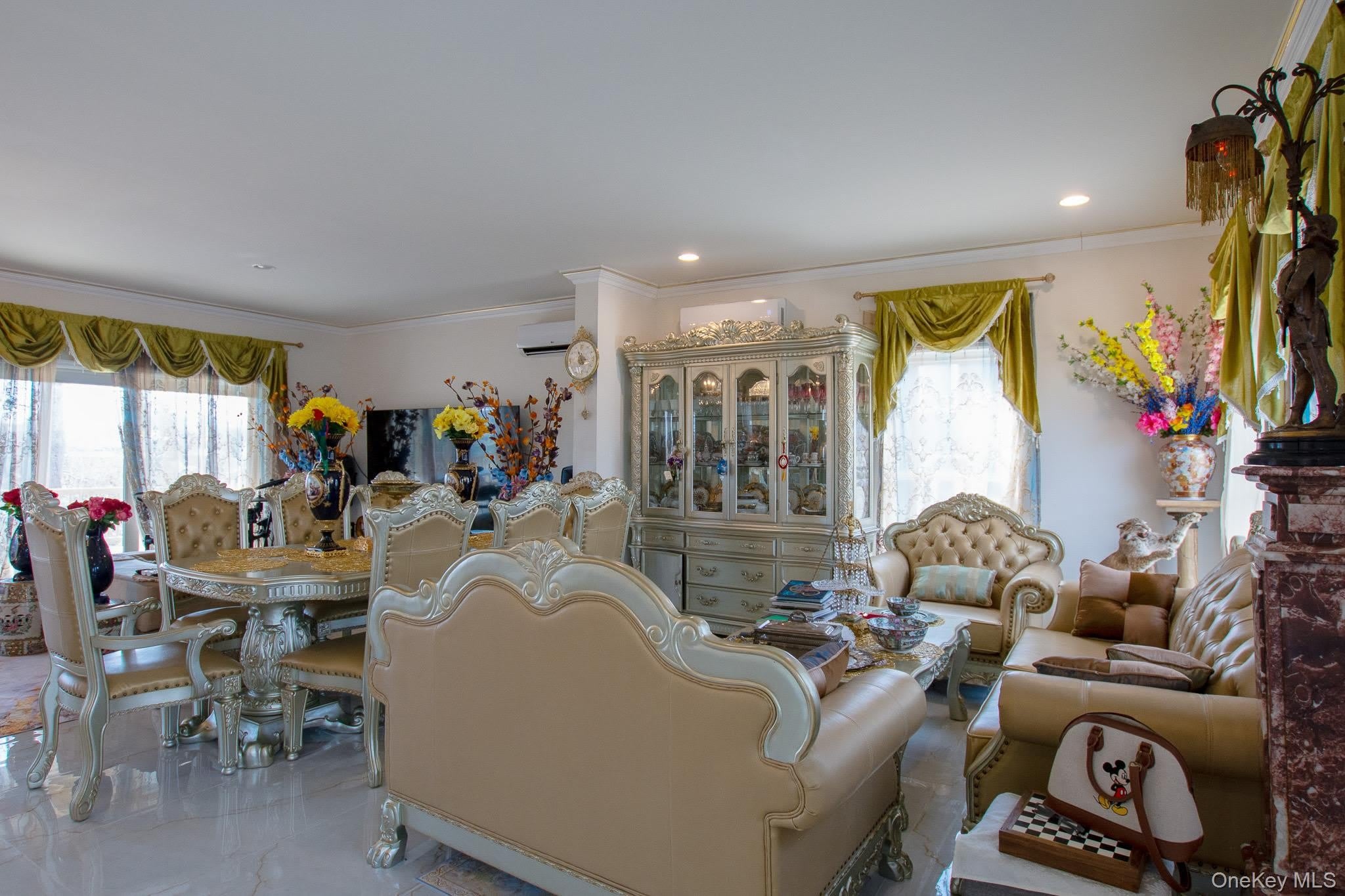 126 Trafalgar Drive – photo 3