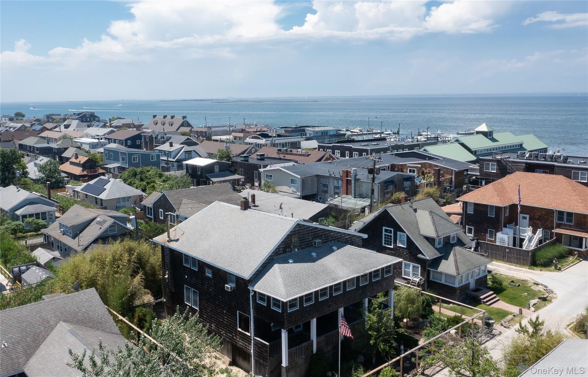 639 Ocean Breeze Walk – photo 1