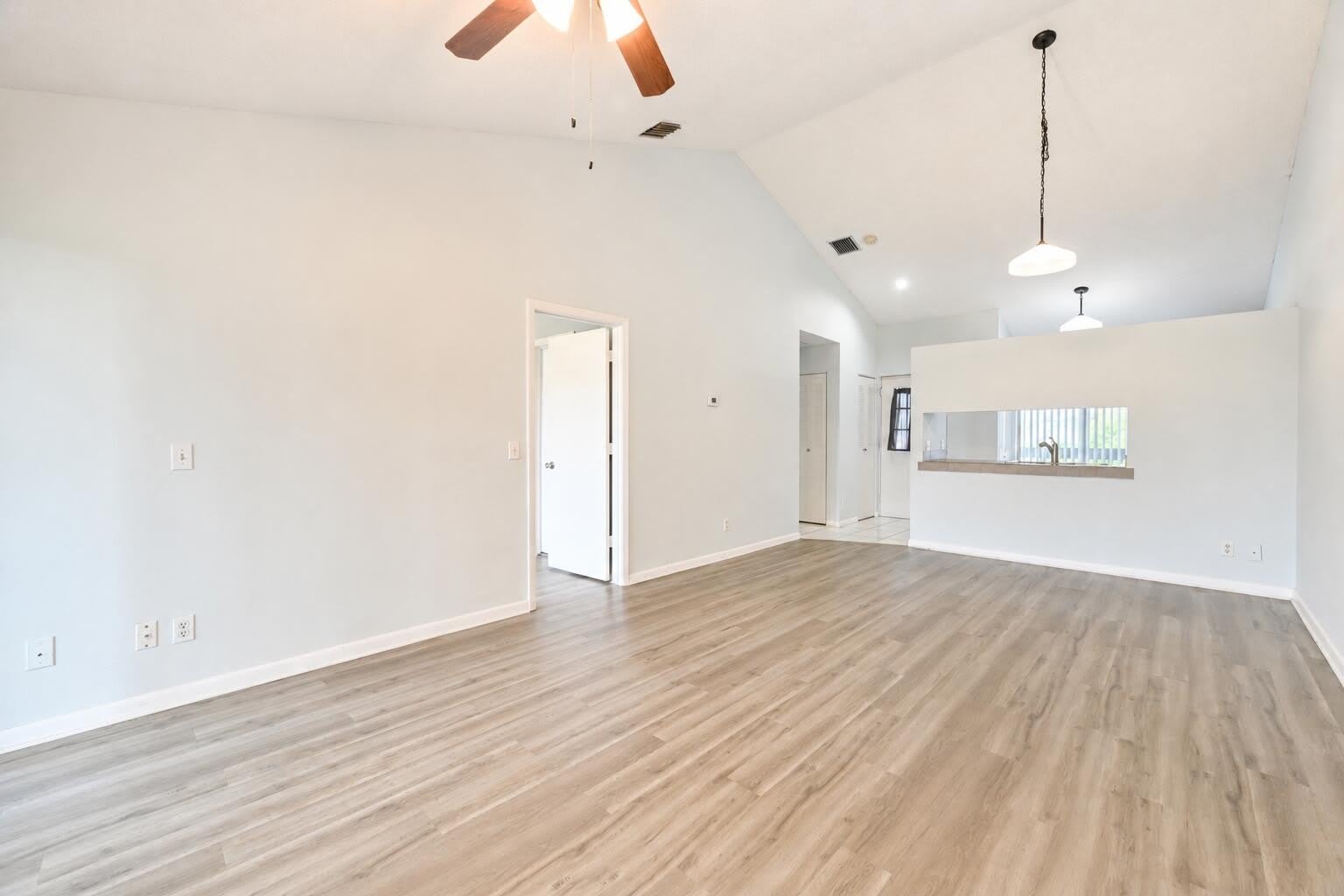 1431 NE 14th Court – photo 2
