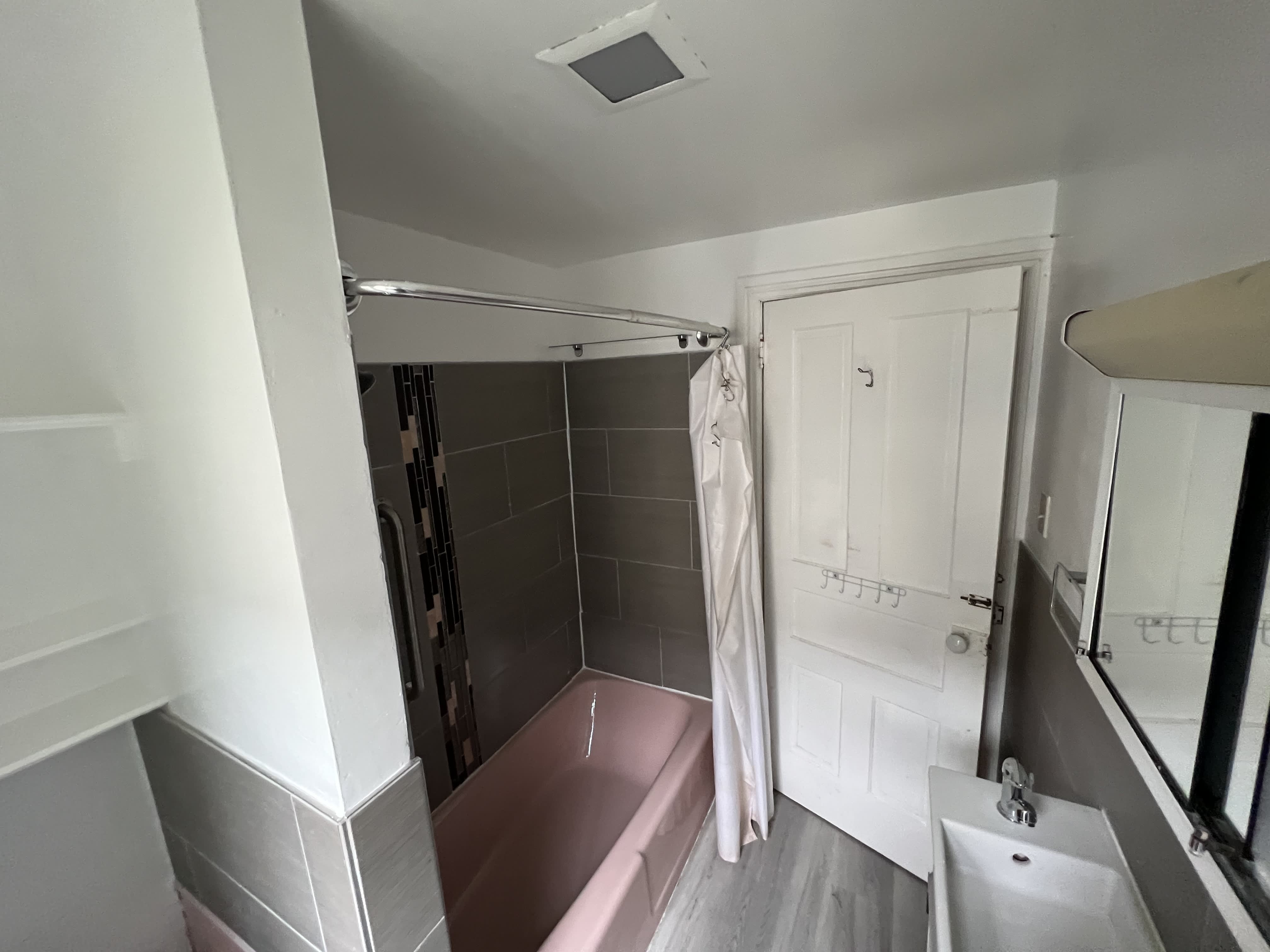 415 E Marshall St – photo 5