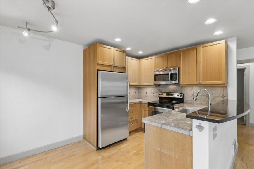 102 Galer St. – photo 4