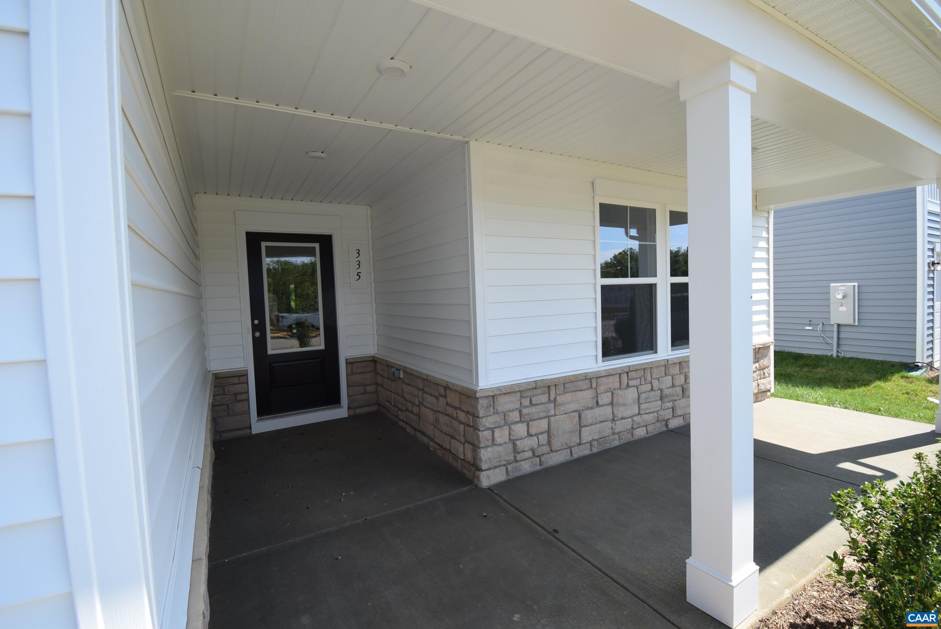 335 HORSE PATH DR – photo 3