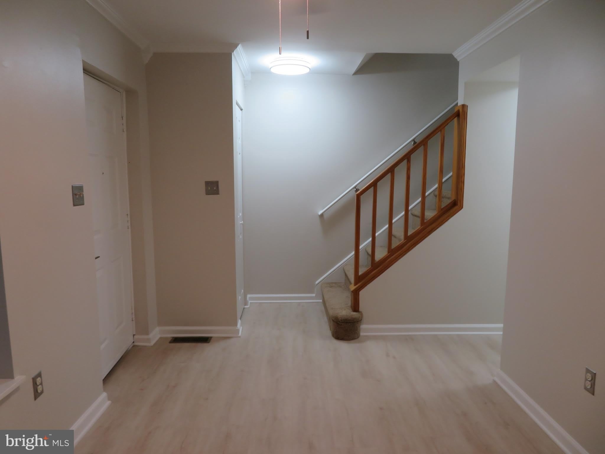 9150 LAMBSKIN Lane – photo 4