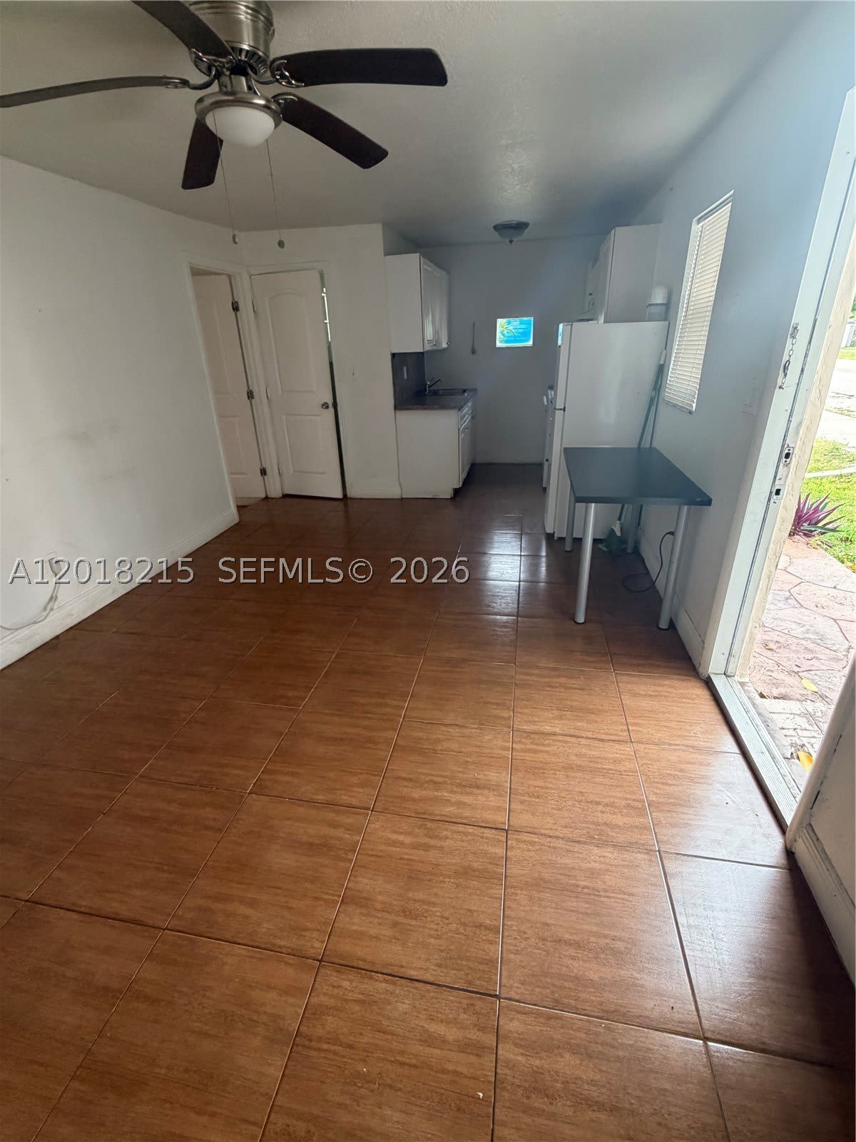 410 N 58th Ave – photo 5