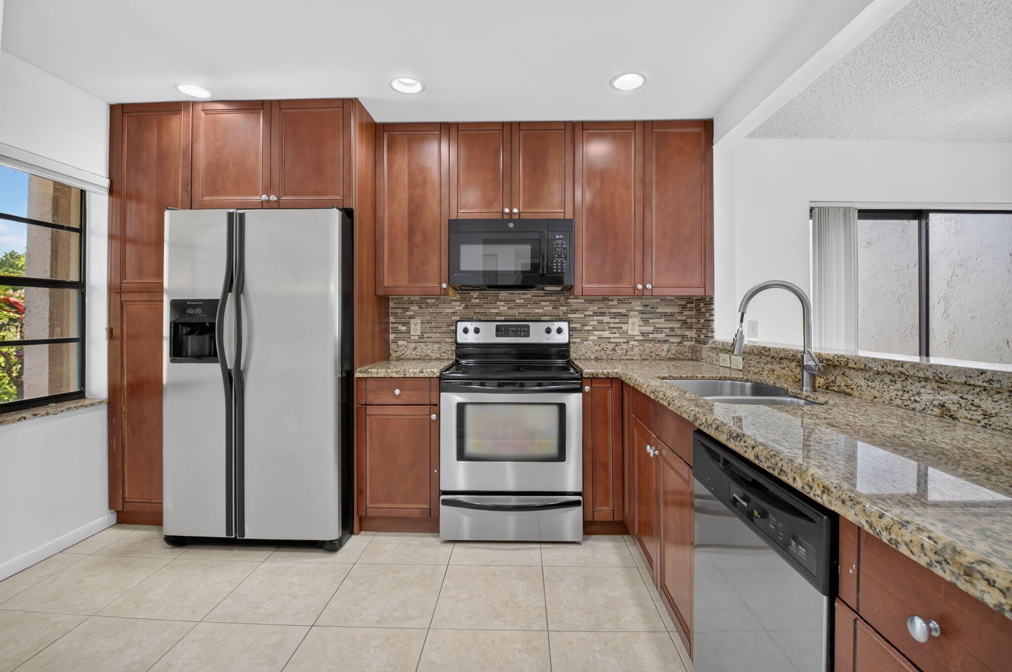 9264 Vista Del Lago – photo 5