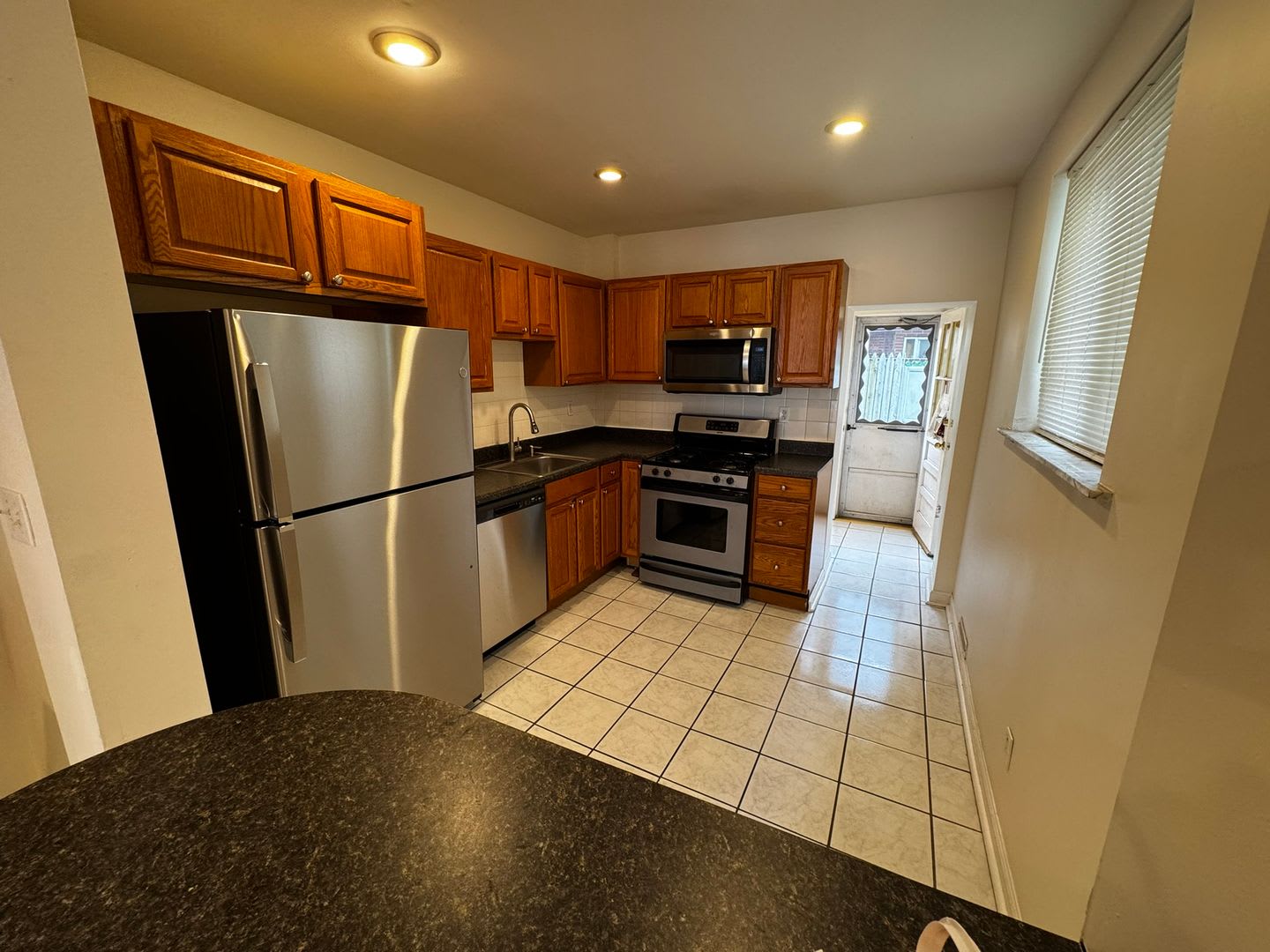 Updated Rowhome in South Philly – photo 4