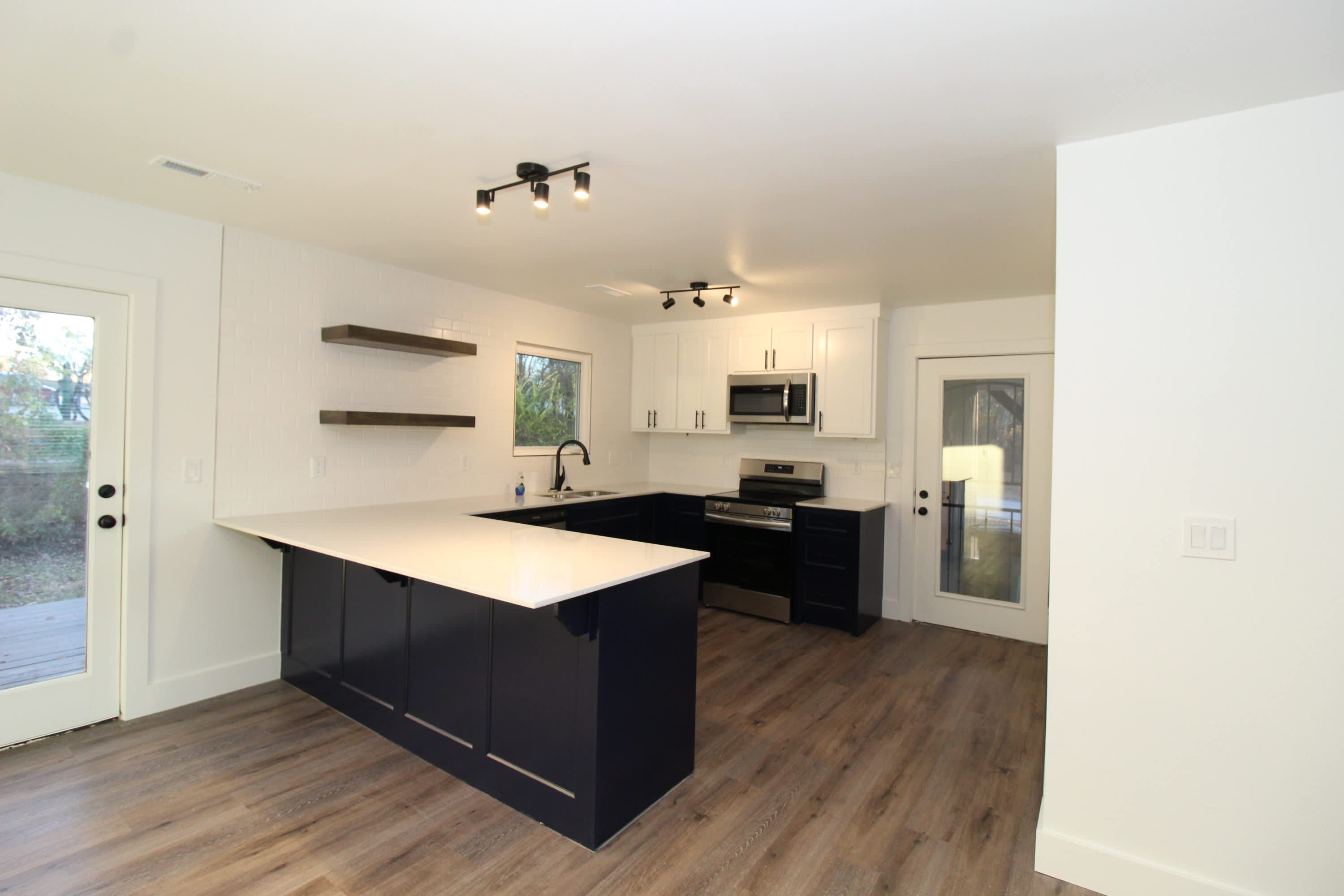 50 East 7th Street – photo 1