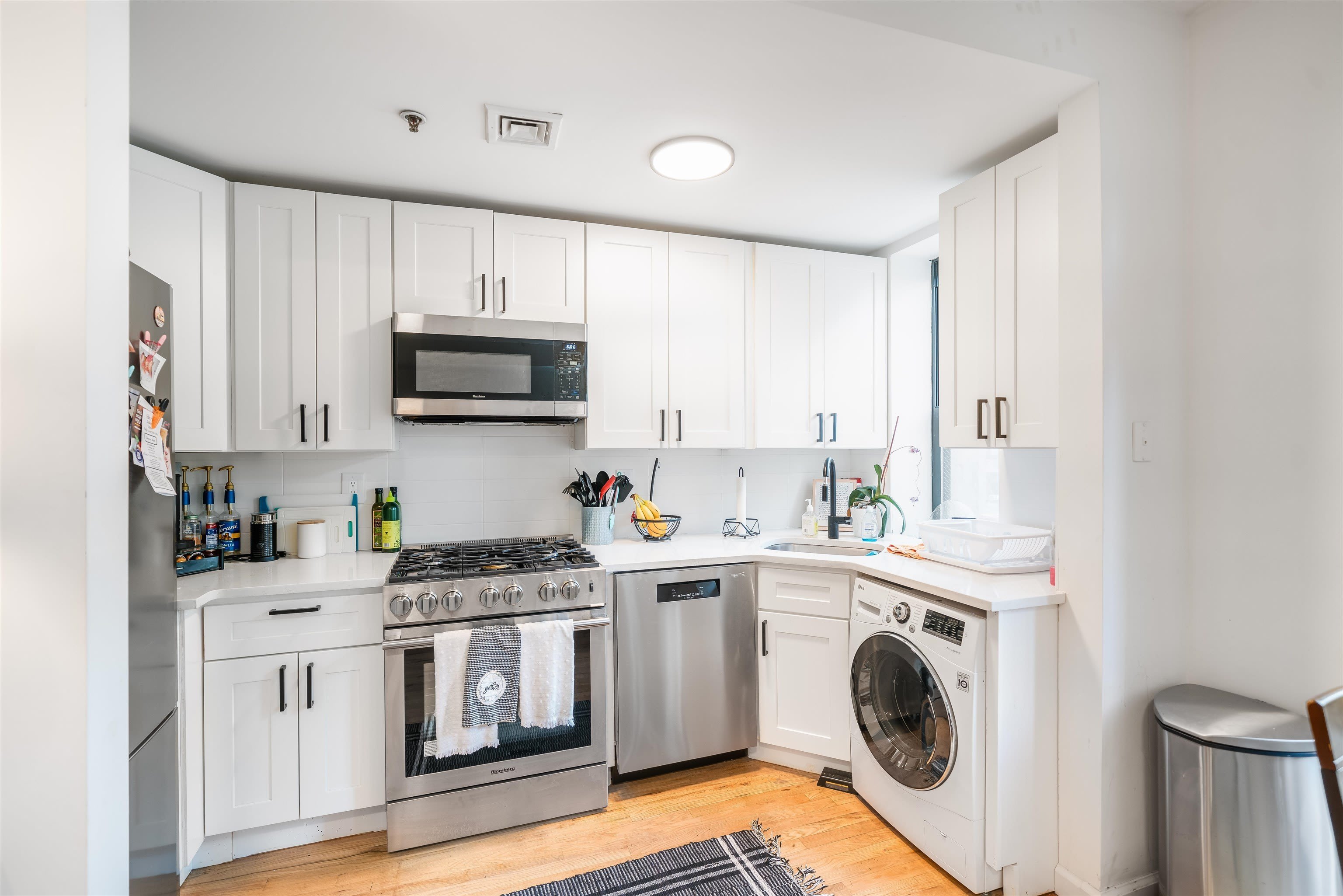 830 HUDSON ST – photo 5