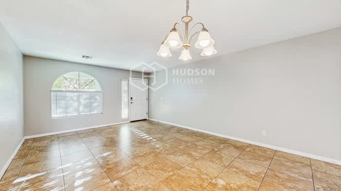 5805 South 27th Lane – photo 5