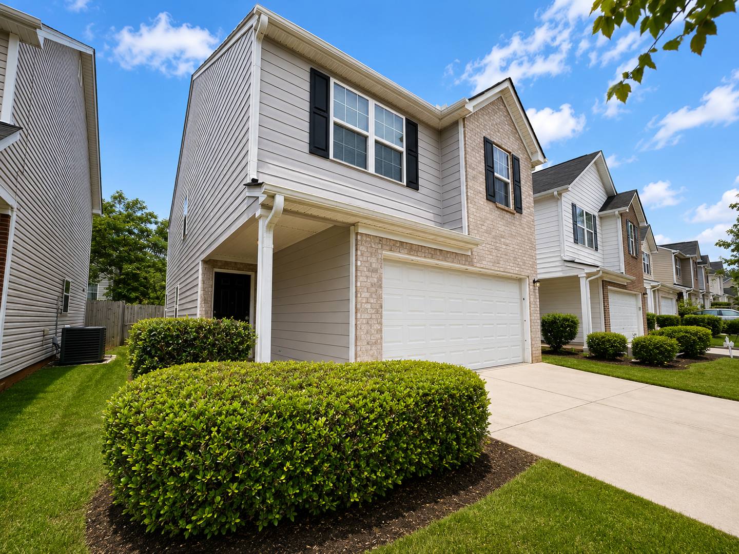 Spacious 3 Bedroom Home In Hampton Available Now – photo 5