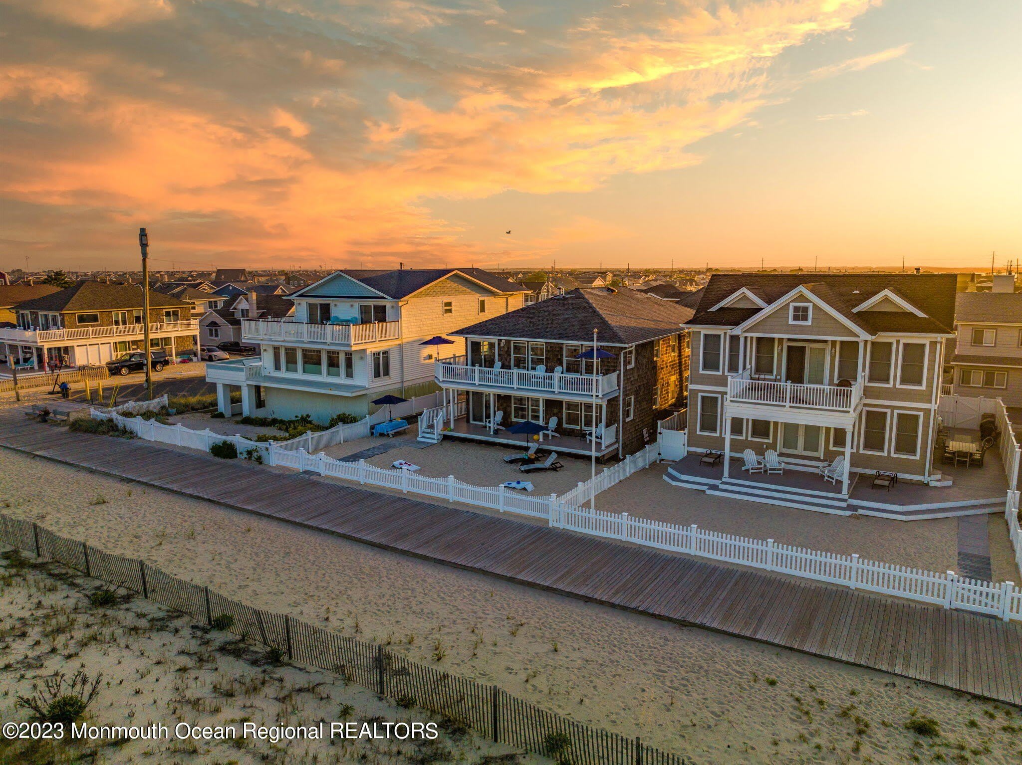 1404 Oceanfront – photo 2