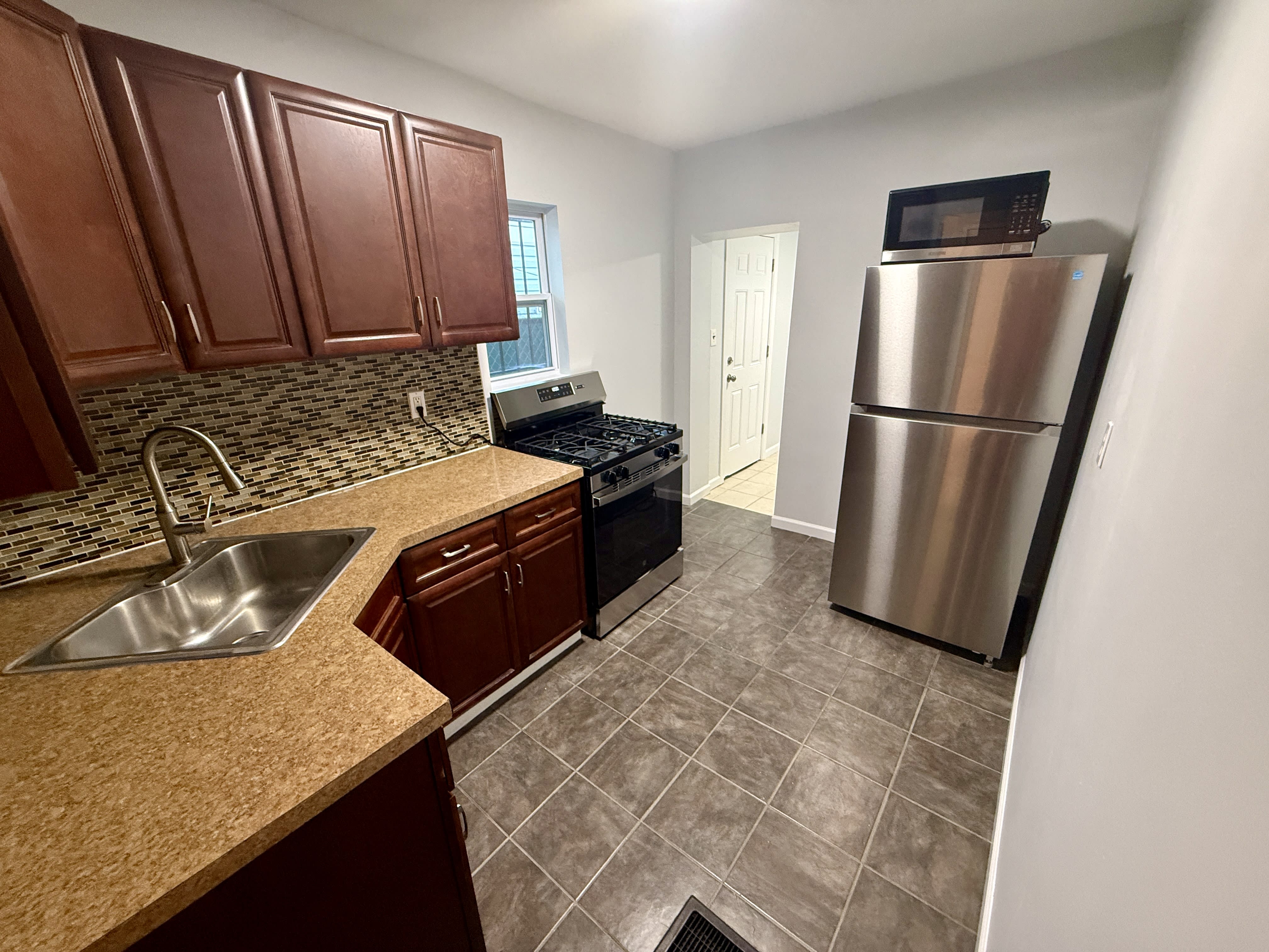 1939 East Oakdale Street – photo 4