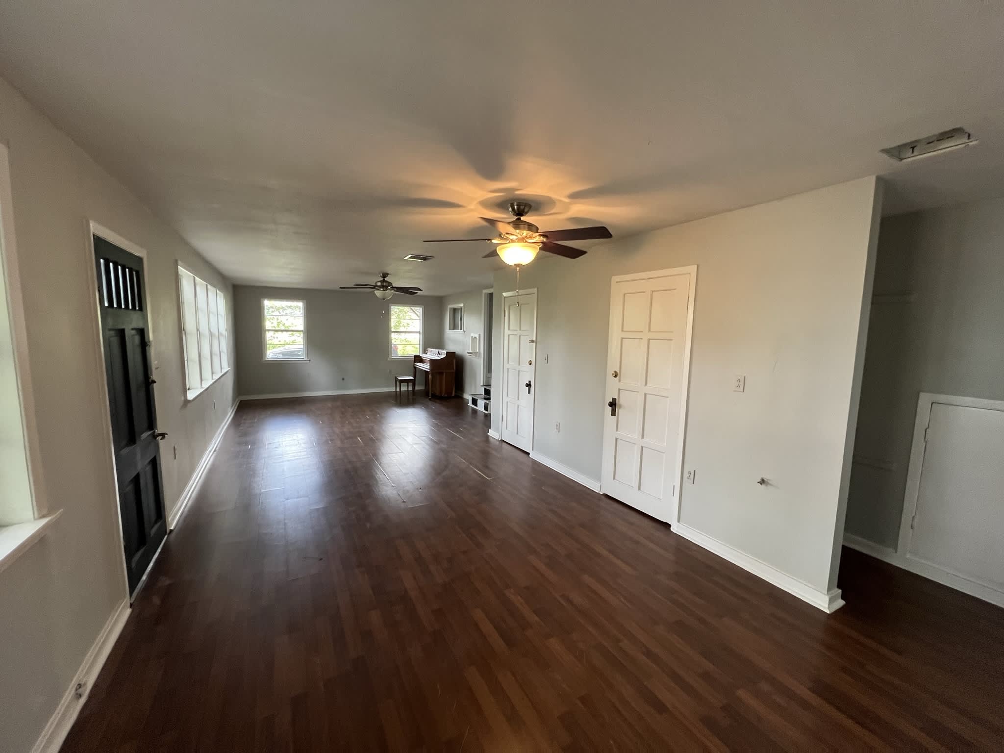 293 Post Avenue – photo 3
