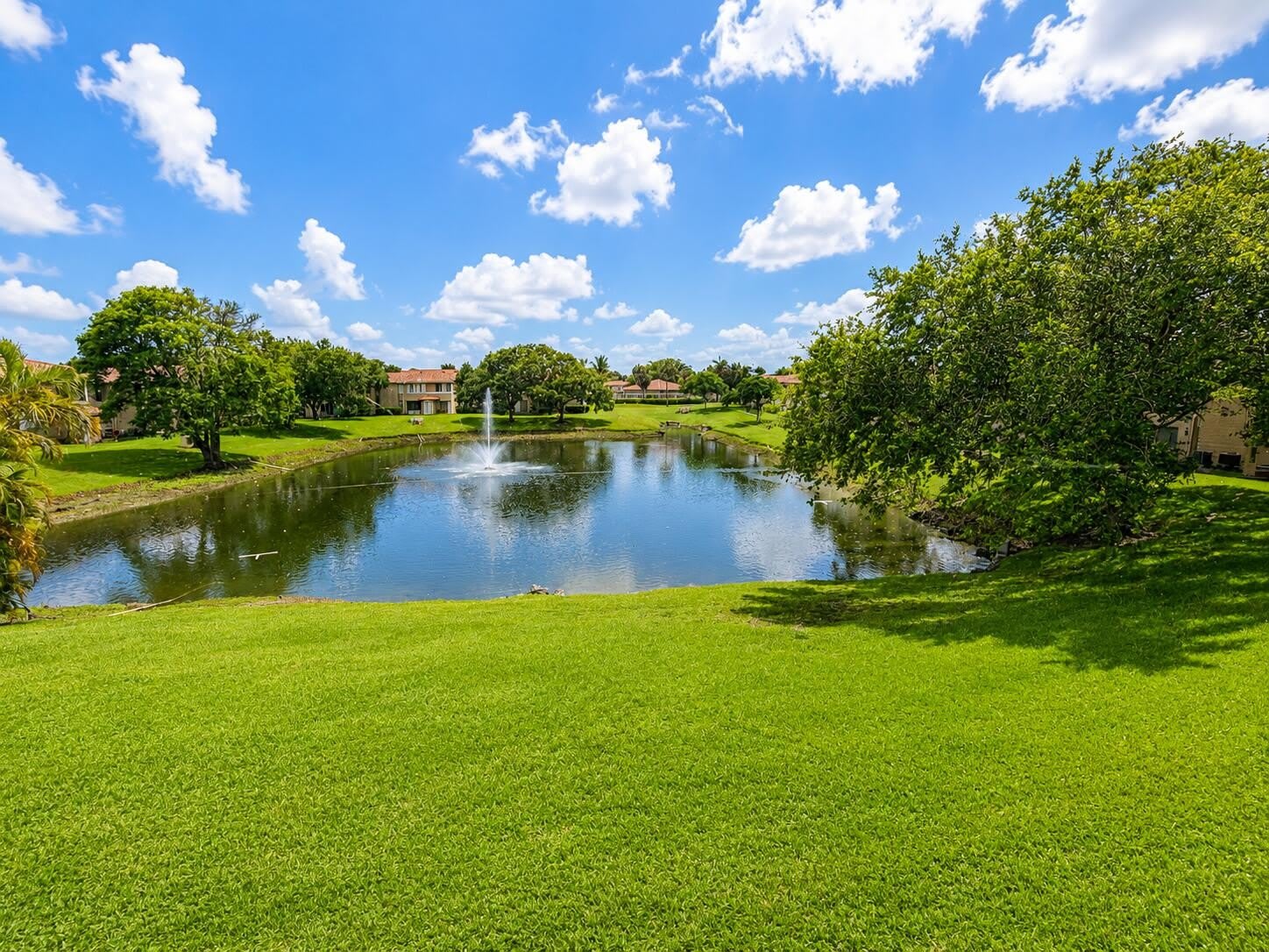 918 TWIN LAKES Drive – photo 2
