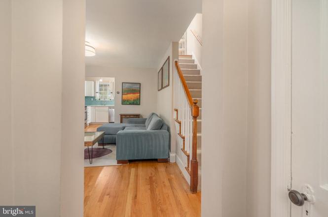 1628 N Colonial Ter – photo 1