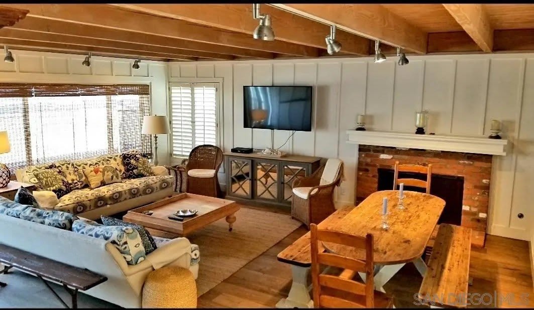 2528 Ocean Front – photo 5
