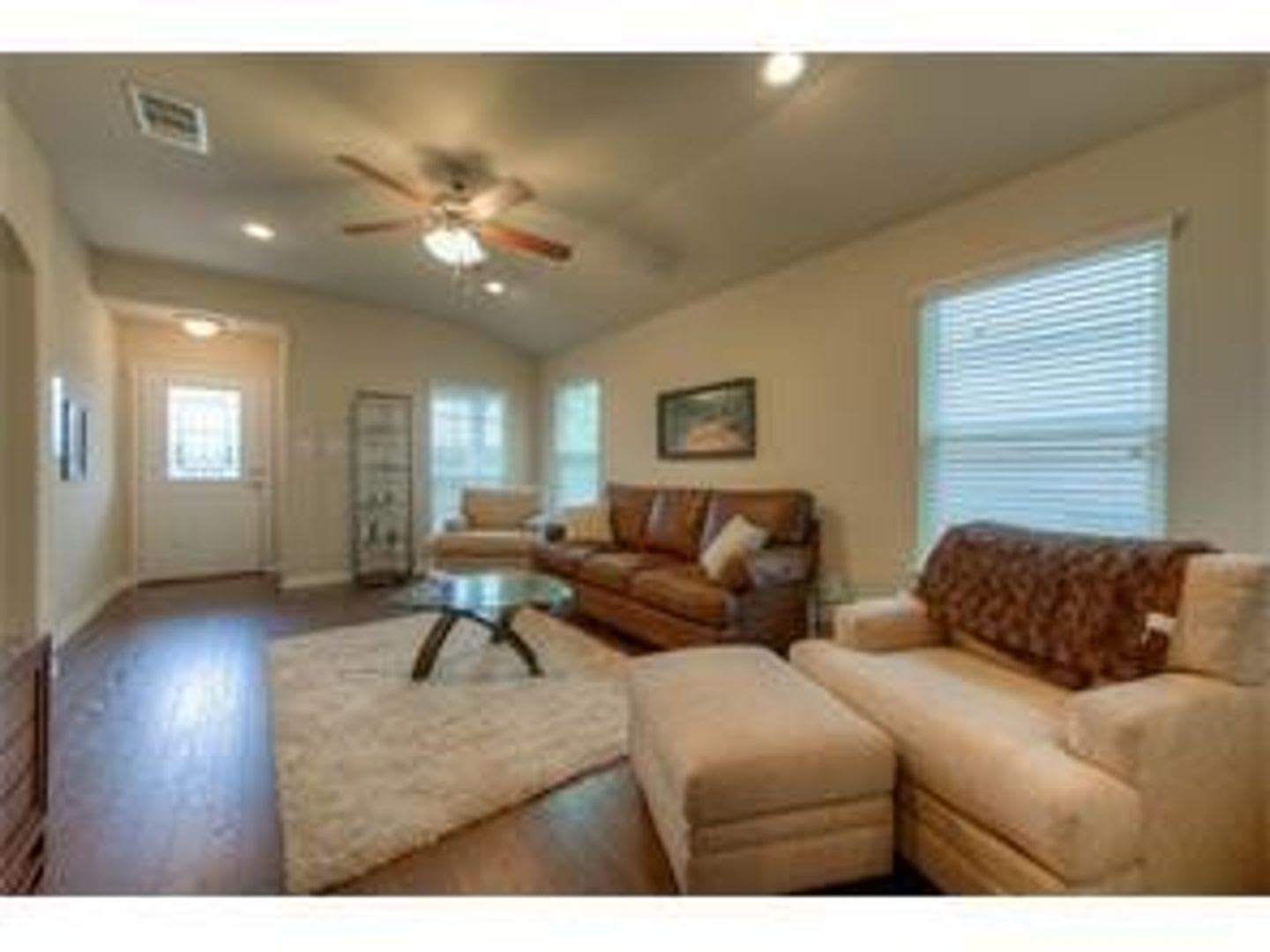 Charming 1 Story in Cedar Park Town Center – photo 5