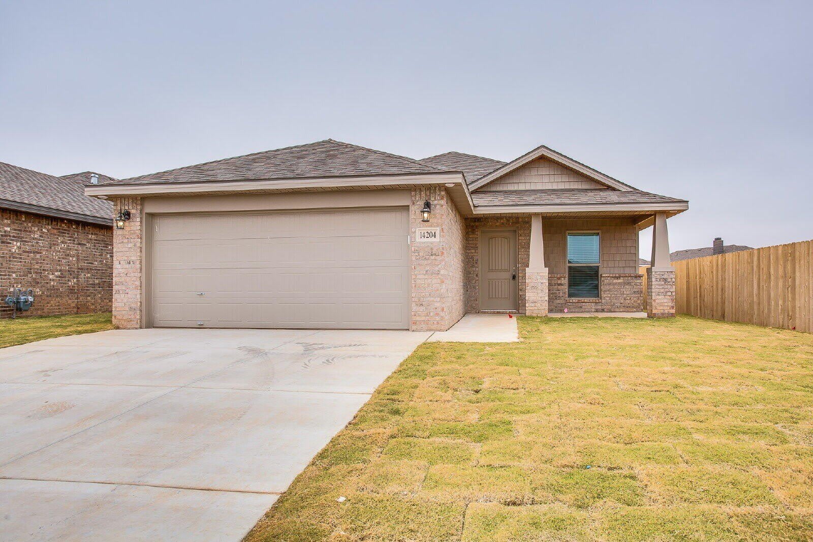 14204 Vernon Avenue – photo 1