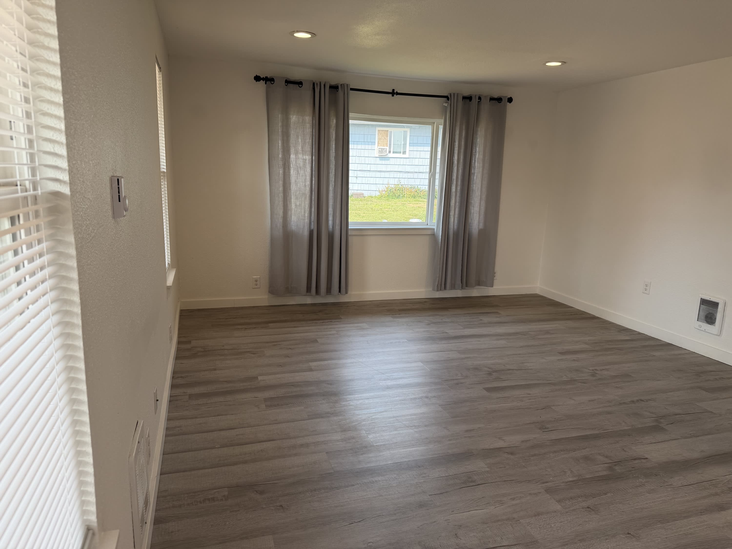 316 Willow St. – photo 4