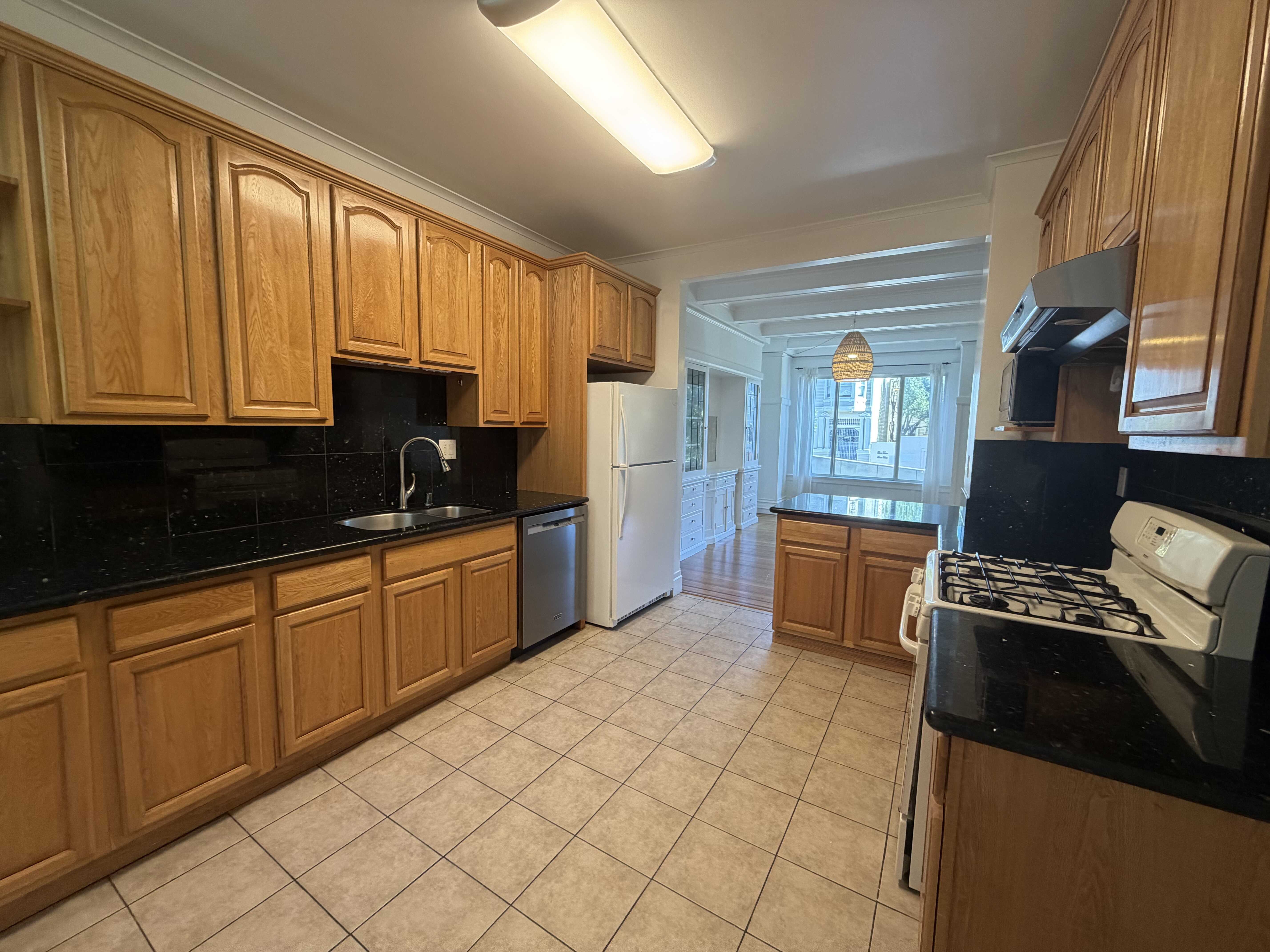 1364 Broadway – photo 3