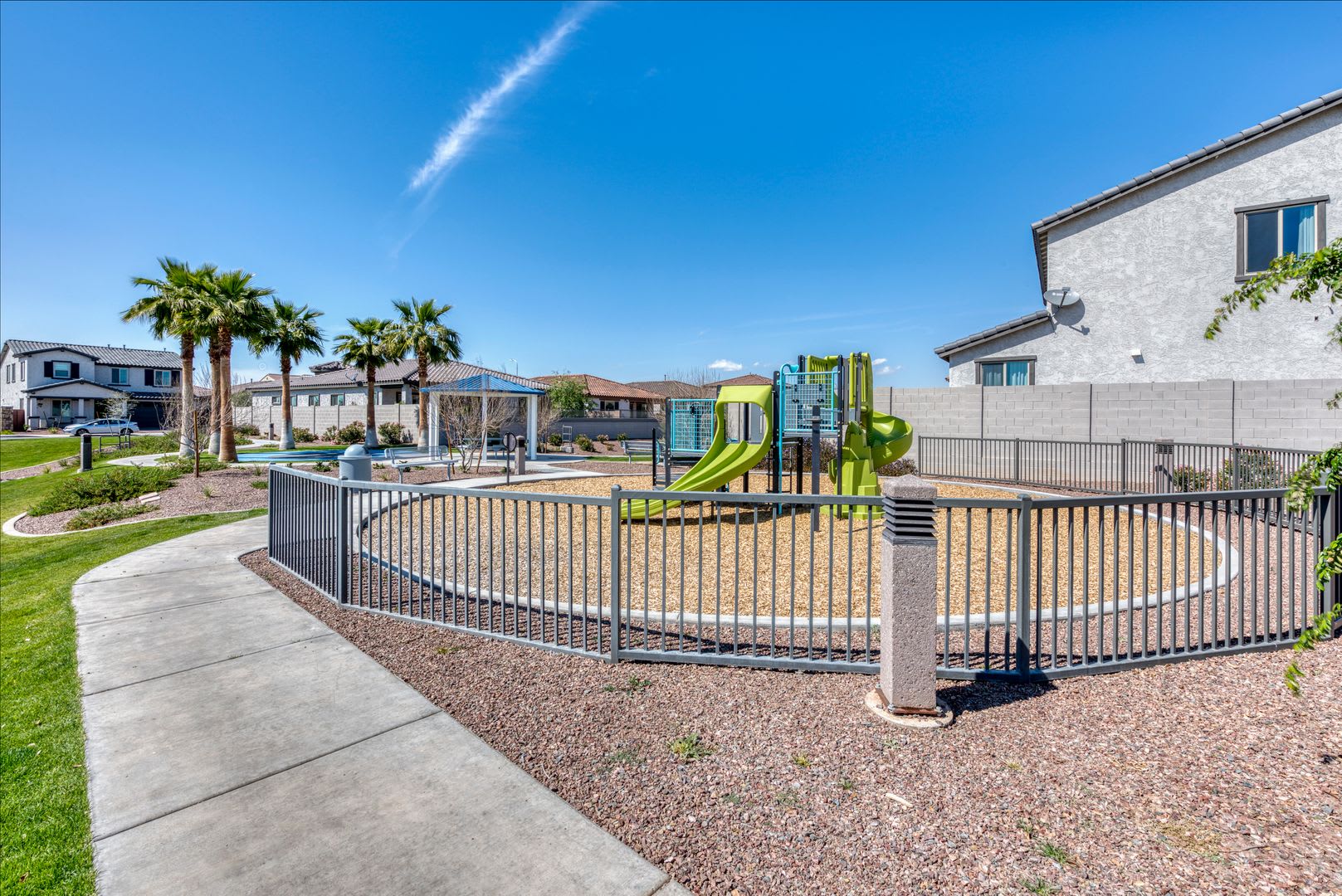 Like New Single Level 4 Bedroom 2 5 Bathroom In Gated Community Huge Kitchen Large Lot Across From Community Trail Close To Westgate District – photo 1