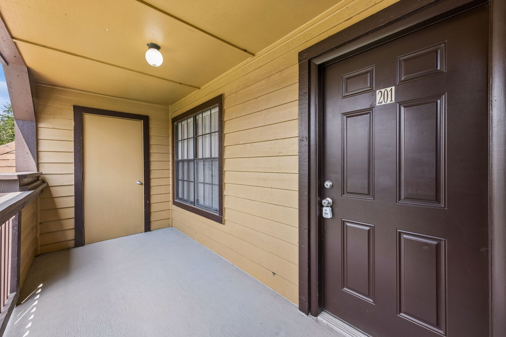 1 1 Condo In Gated Lakefront Community Of Altamonte Springs – photo 4