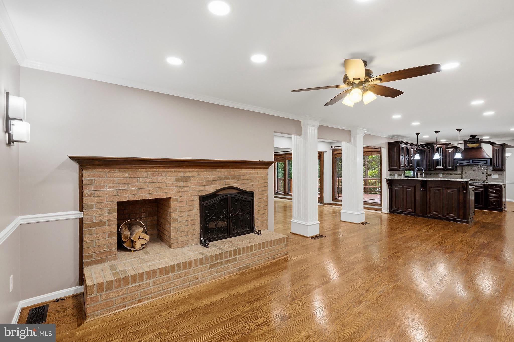 9201 BEACHWAY Lane – photo 2