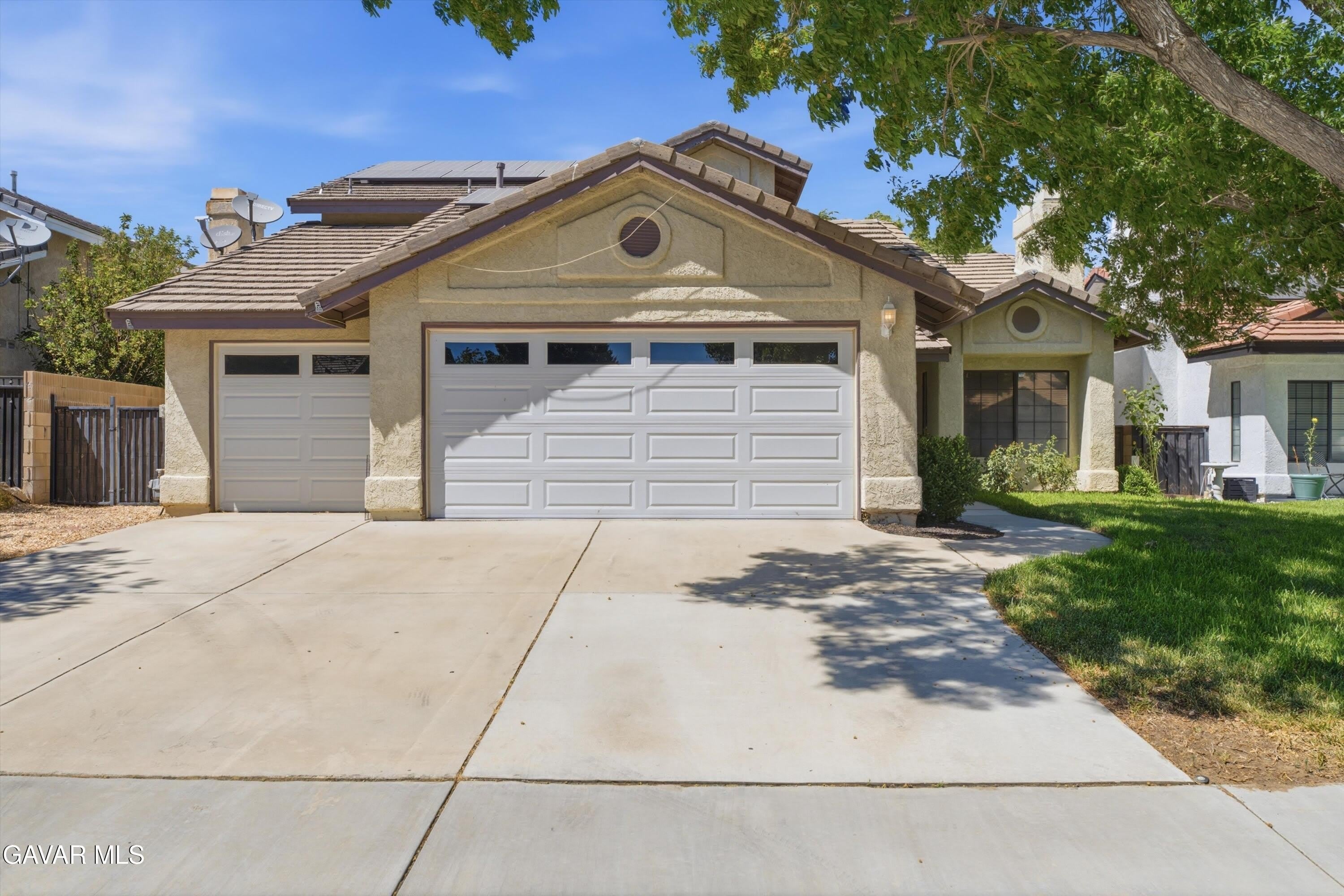 3129 Golfwood Court – photo 1