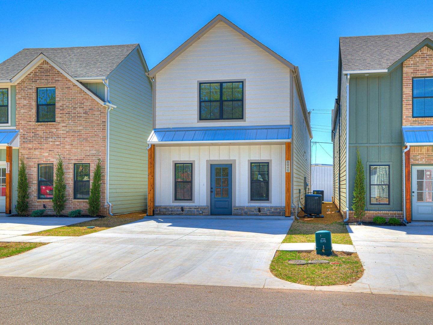 Brand New Duplexes Downtown Edmond – photo 3