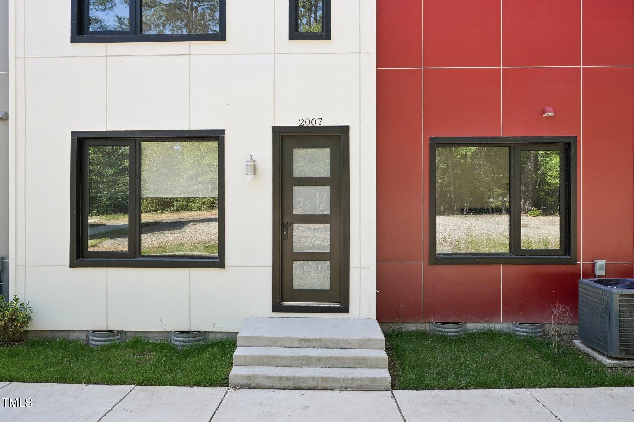2007 Jade Street – photo 2