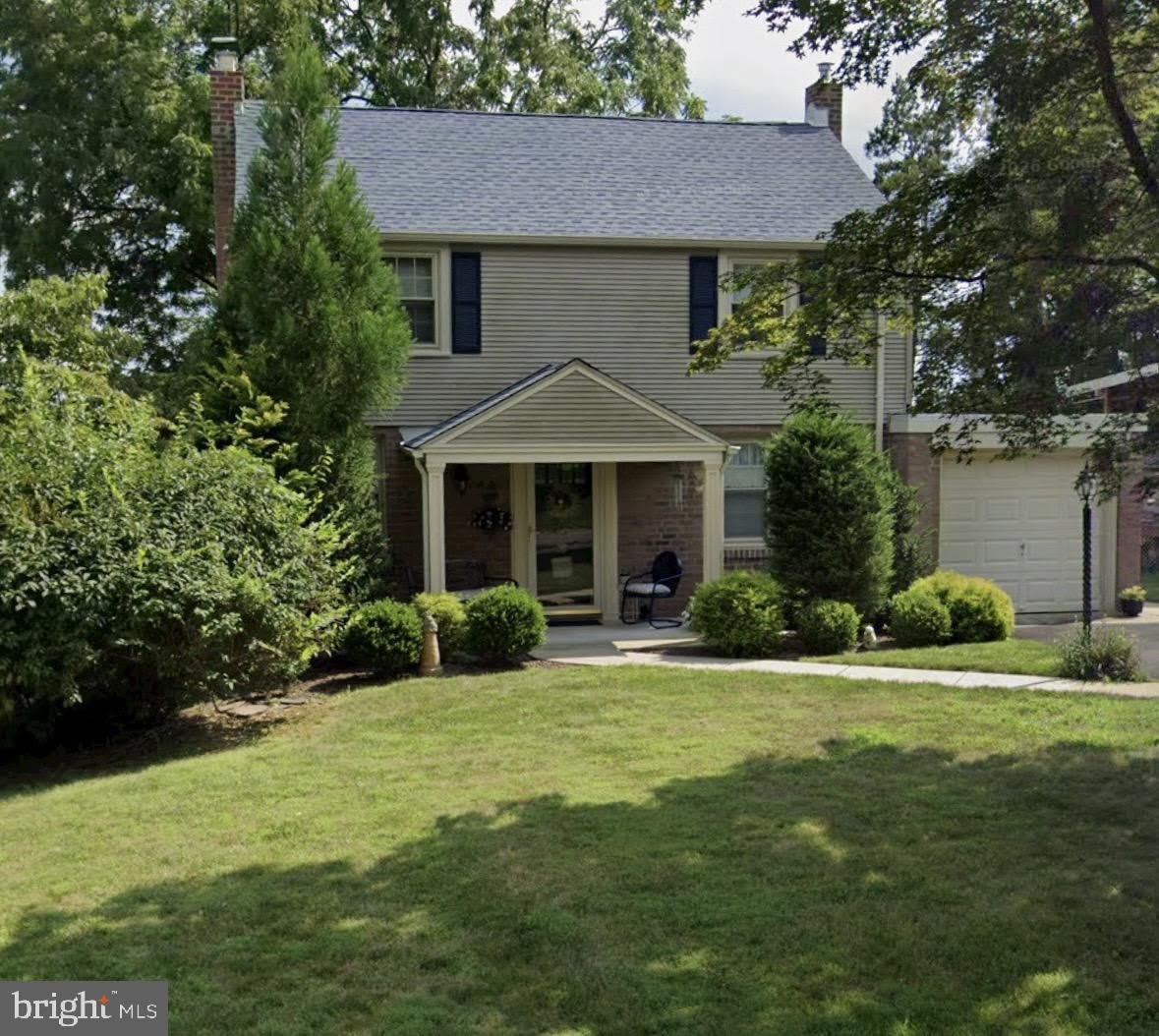 420 FOREST HILLS – photo 1