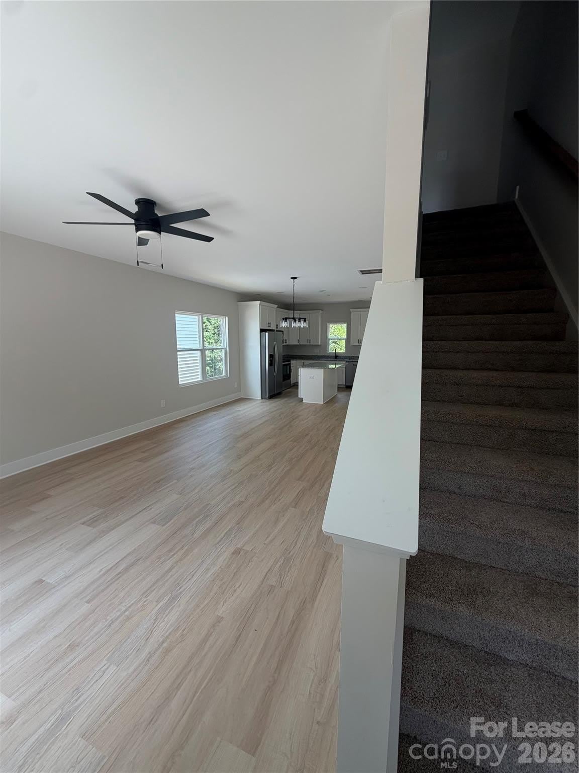 212 N Yadkin Avenue – photo 5