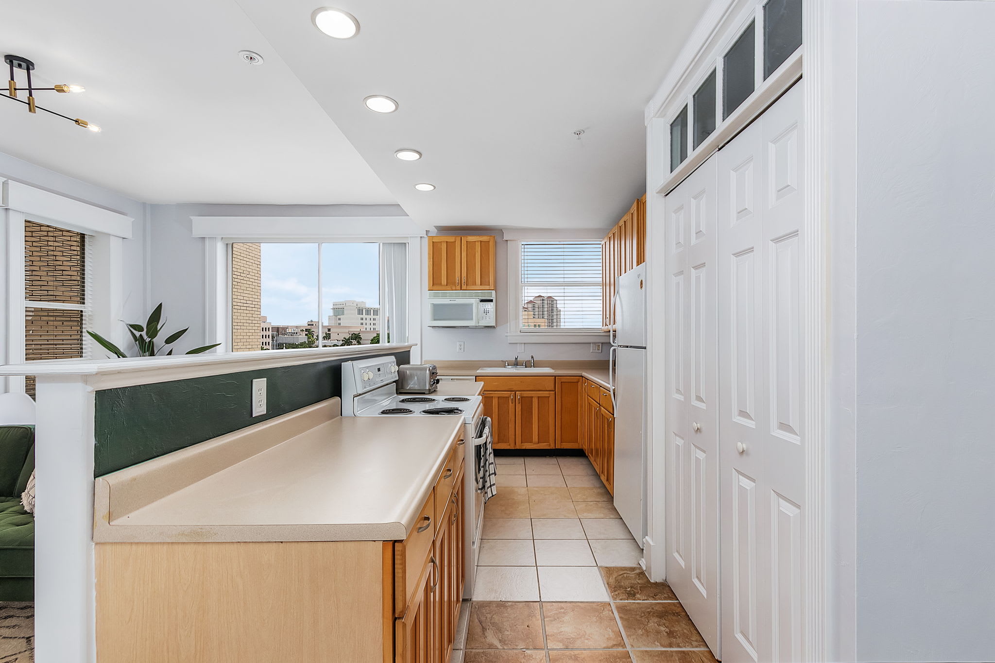 2310 1St St Apt 203 – photo 5