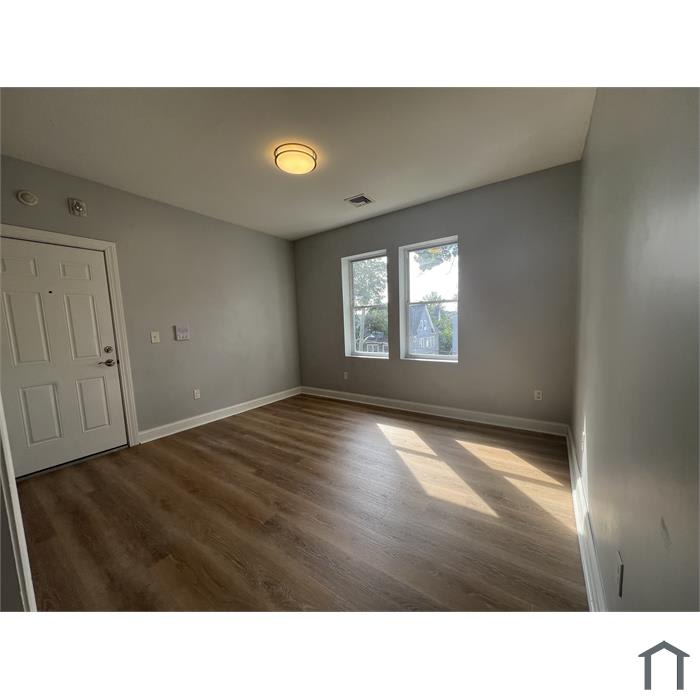 6 Sterling St – photo 1