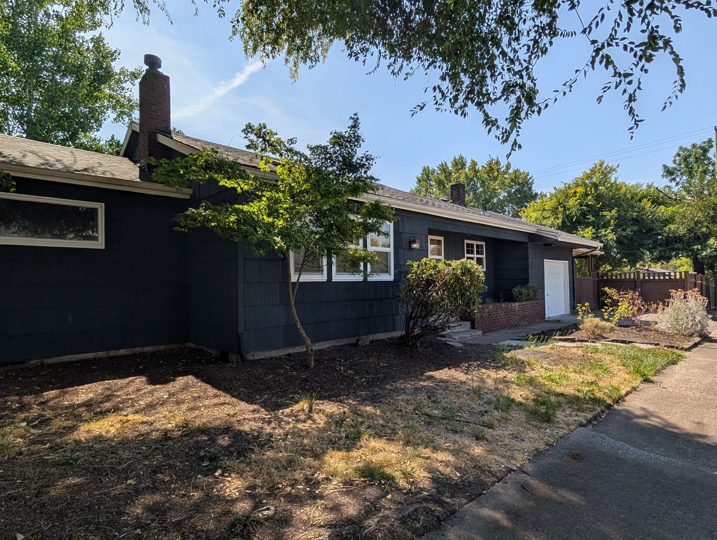 Great 3 Bedroom 1 Bathroom – photo 3