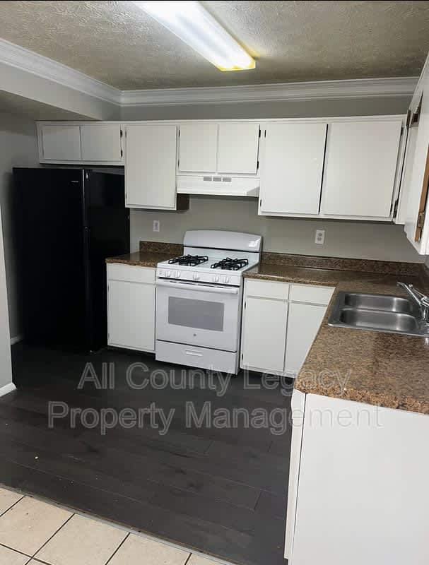 2942 Spruce Circle – photo 4